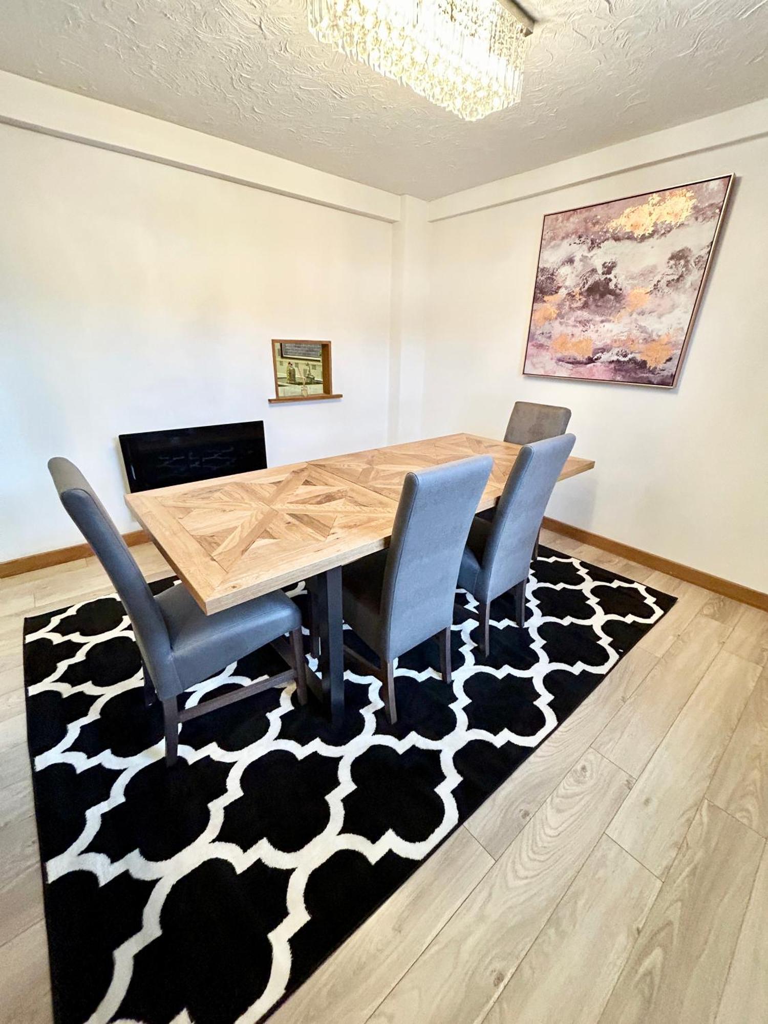 Spacious 3 Bedroom Apartment Close To Marina, 2 Parking Spaces, Kingsize Or Single Beds サウサンプトン エクステリア 写真